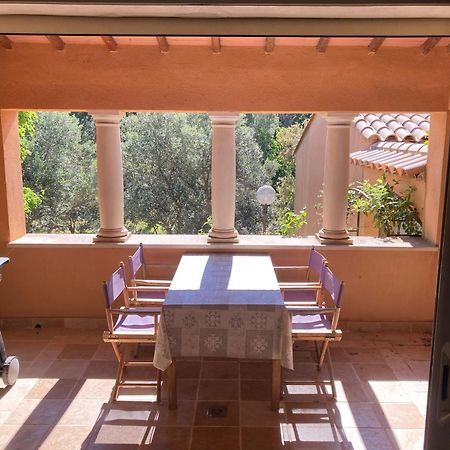 Le Patio Apartment Laouque Екстериор снимка
