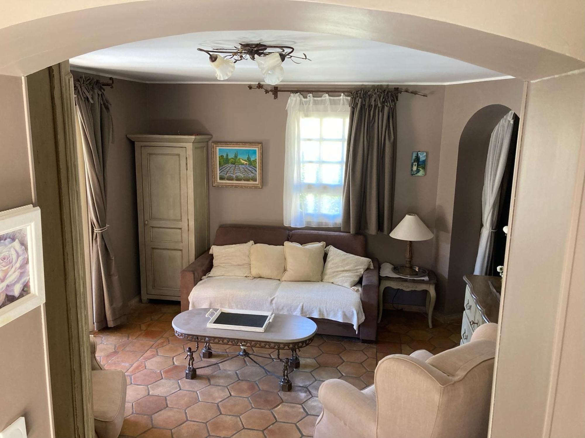 Le Patio Apartment Laouque Екстериор снимка