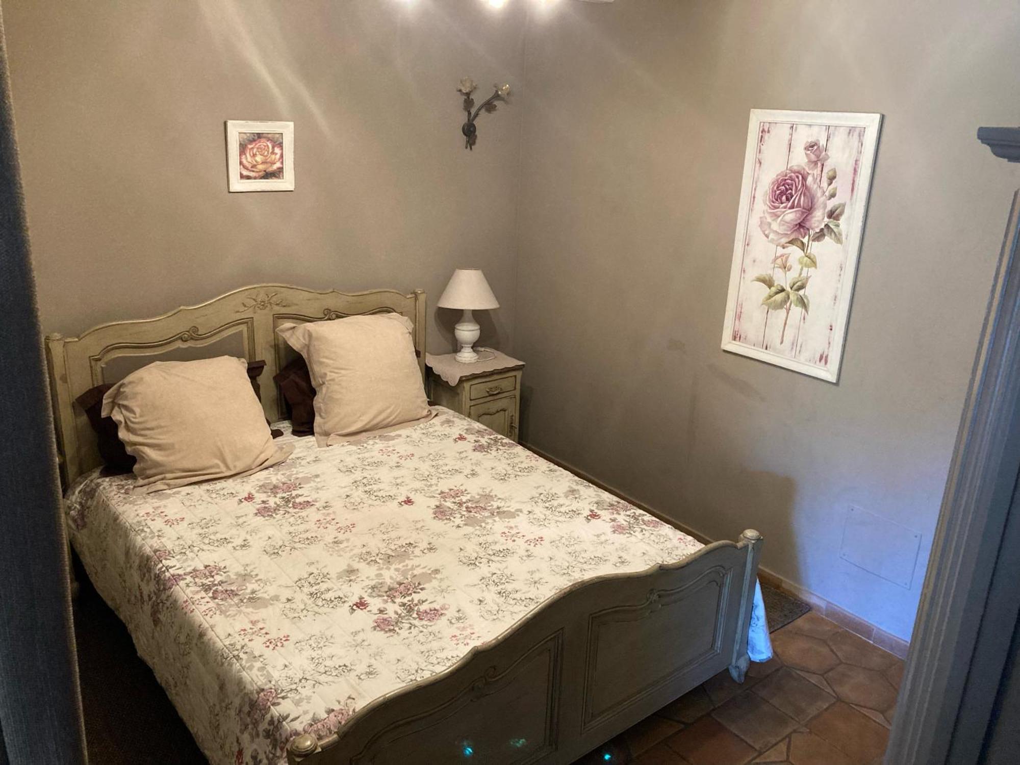 Le Patio Apartment Laouque Екстериор снимка